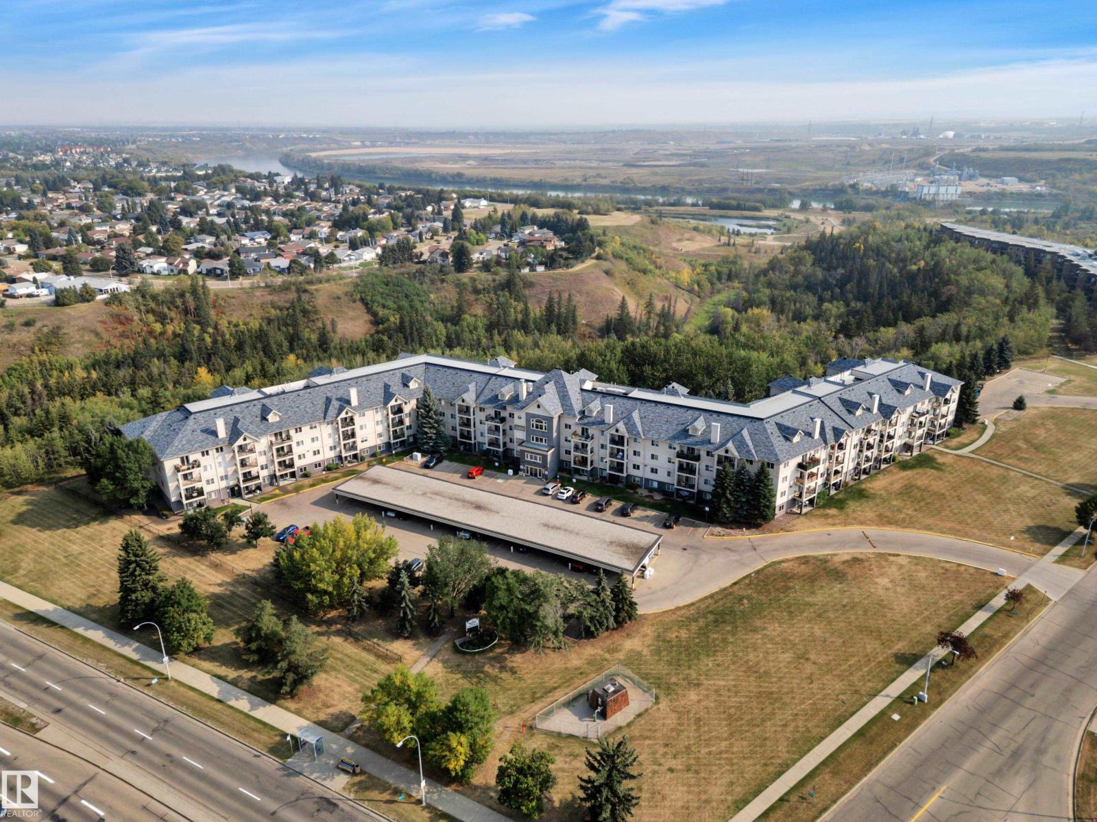 592 Hooke Road Northwest #331, Edmonton, AB T5A 5H2