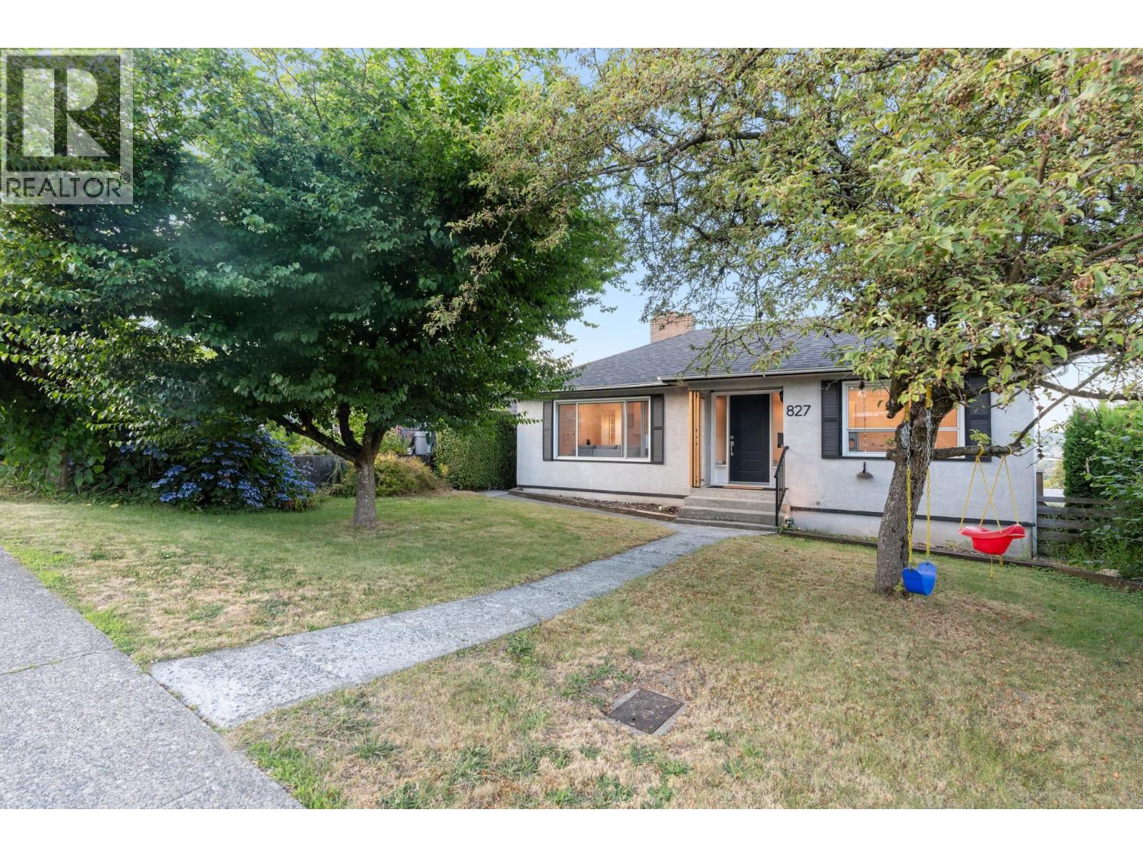827 Burnaby St, New Westminster, BC V3L 4V8