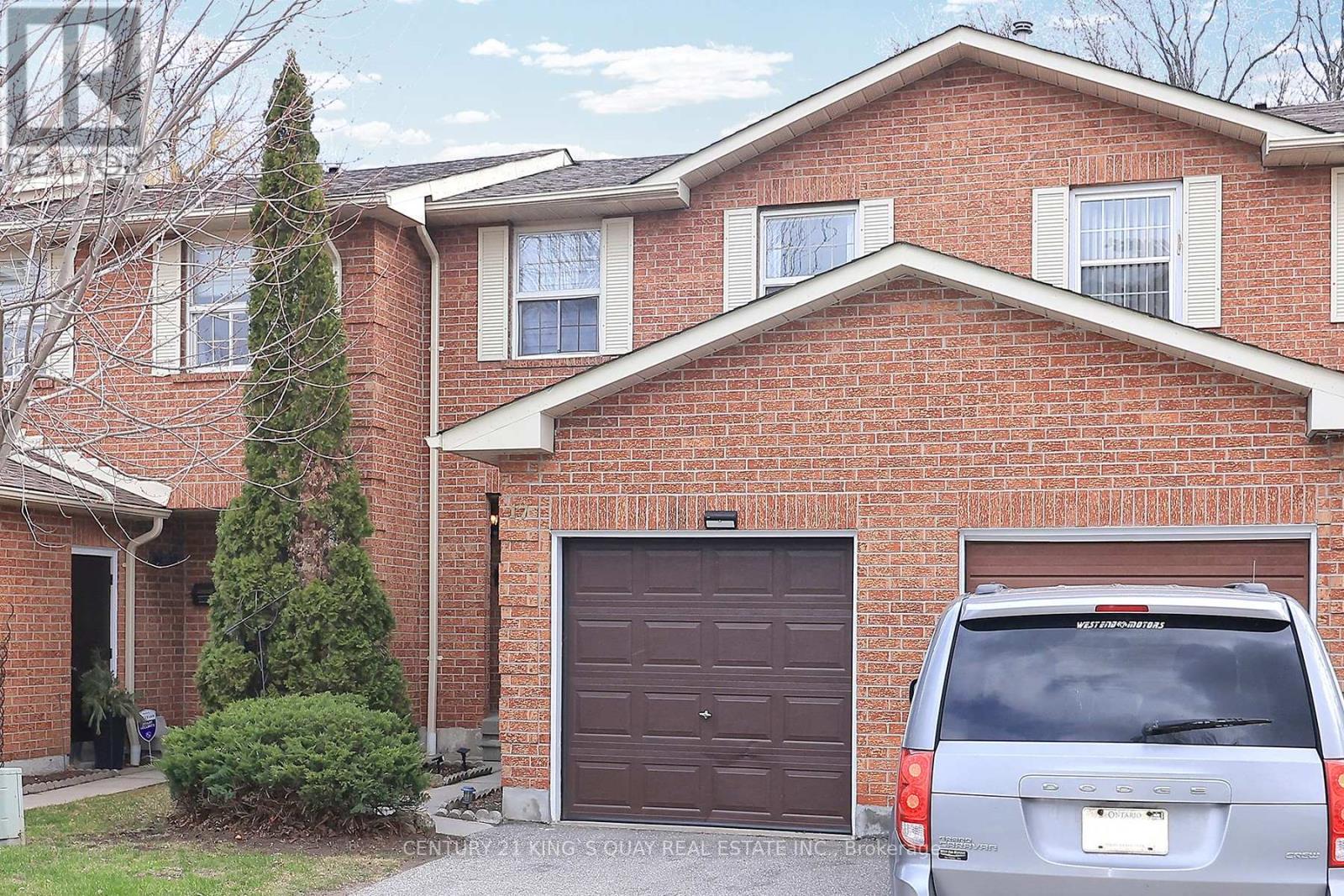 17 25 Whitecap Blvd, Toronto, ON M1M 2Y5