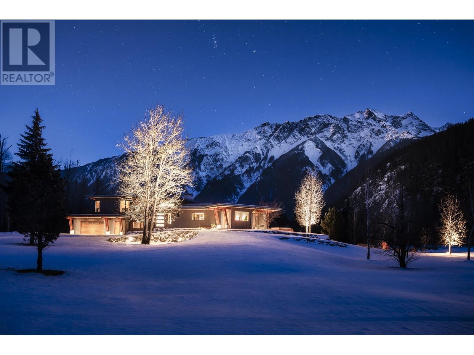 1500 Sea To Sky Hwy, Pemberton, BC V0N 2L0
