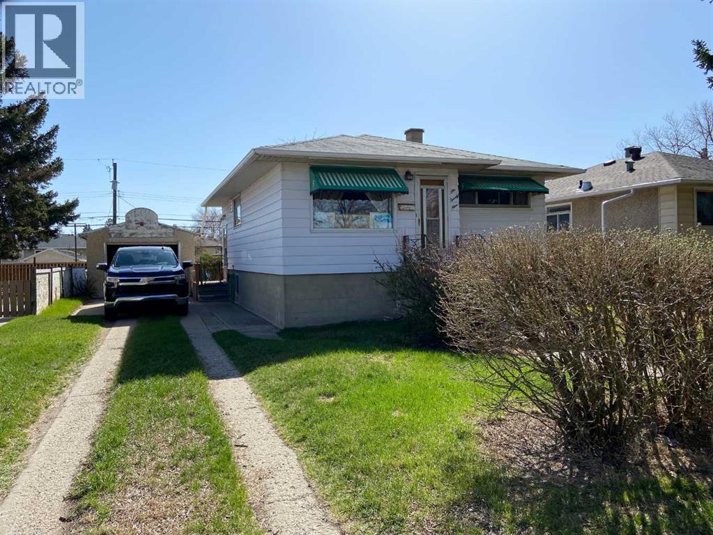 629 Stafford Dr N, Lethbridge, AB T1H 2B3