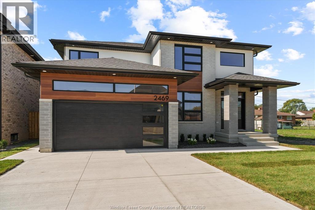2469 Partington Ave, Windsor, ON N9B 3X2