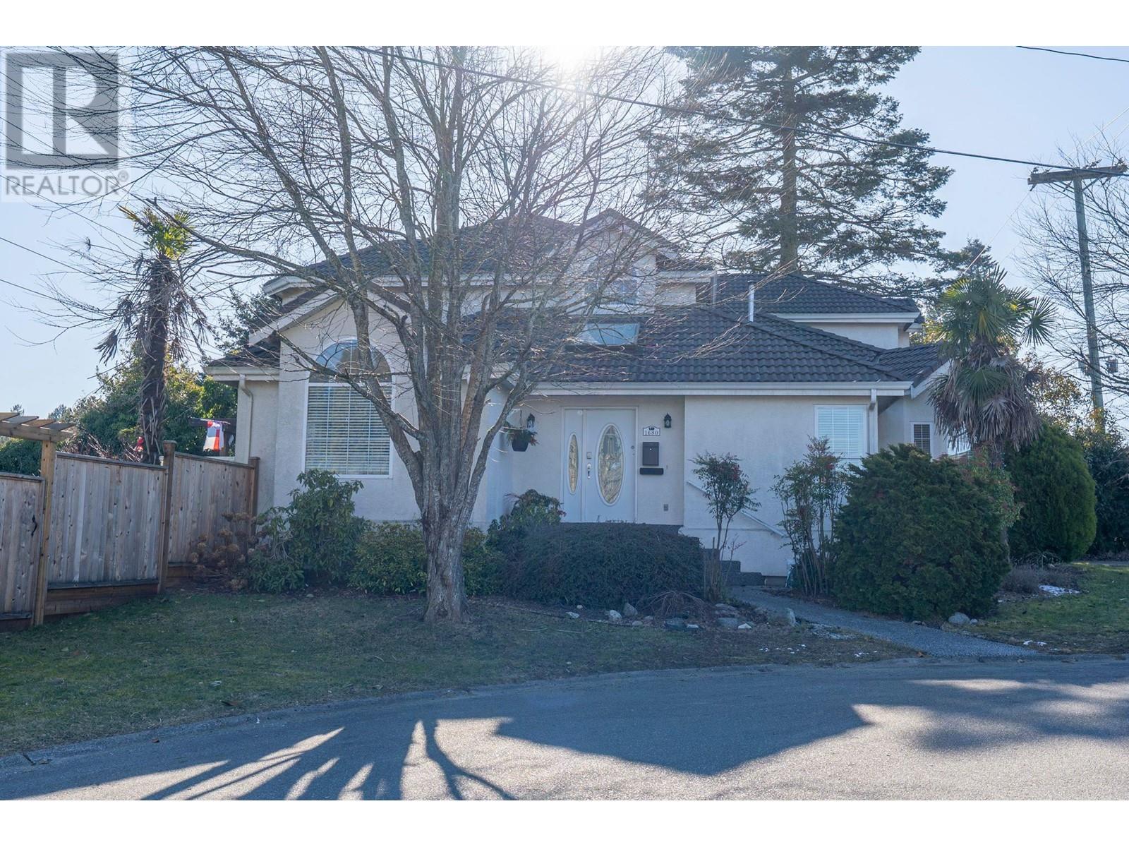 53 Street Unit 1680 #a, Delta, BC V4M 3G4