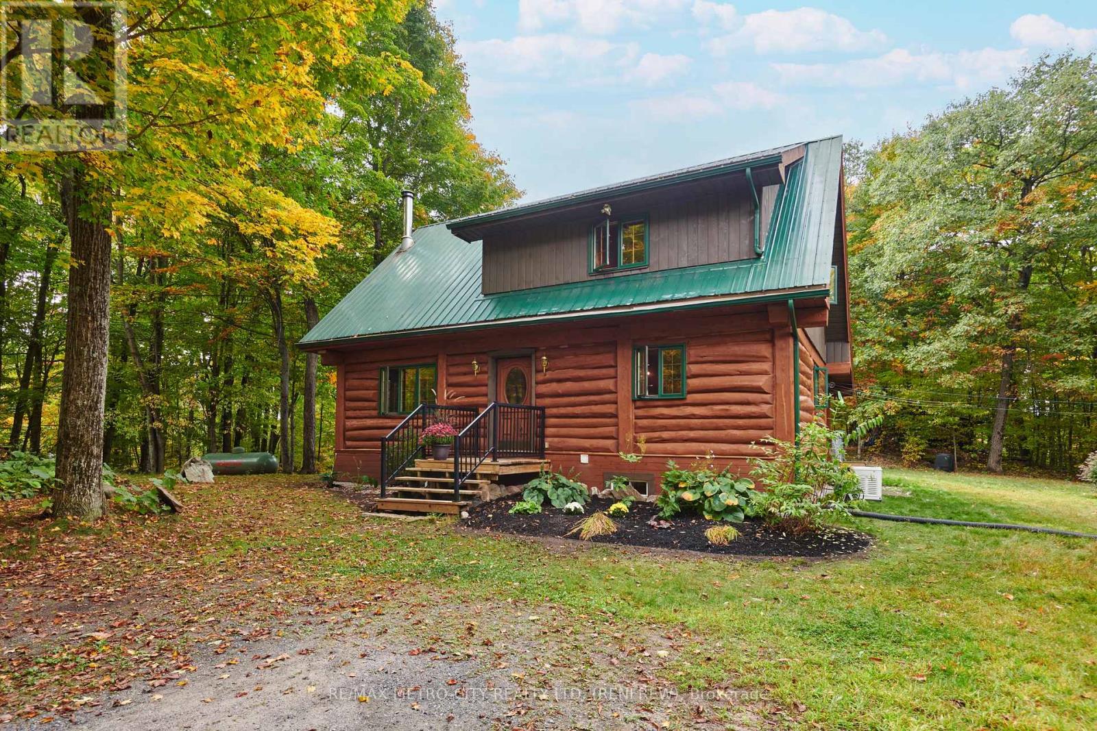 109 Scharf Ln, Greater Madawaska, ON K0J 1H0