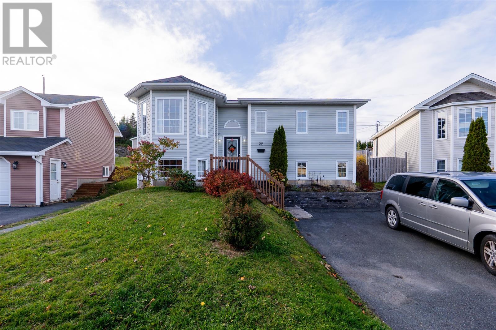 52 Discovery Cres, Paradise, NL A1L 3E9