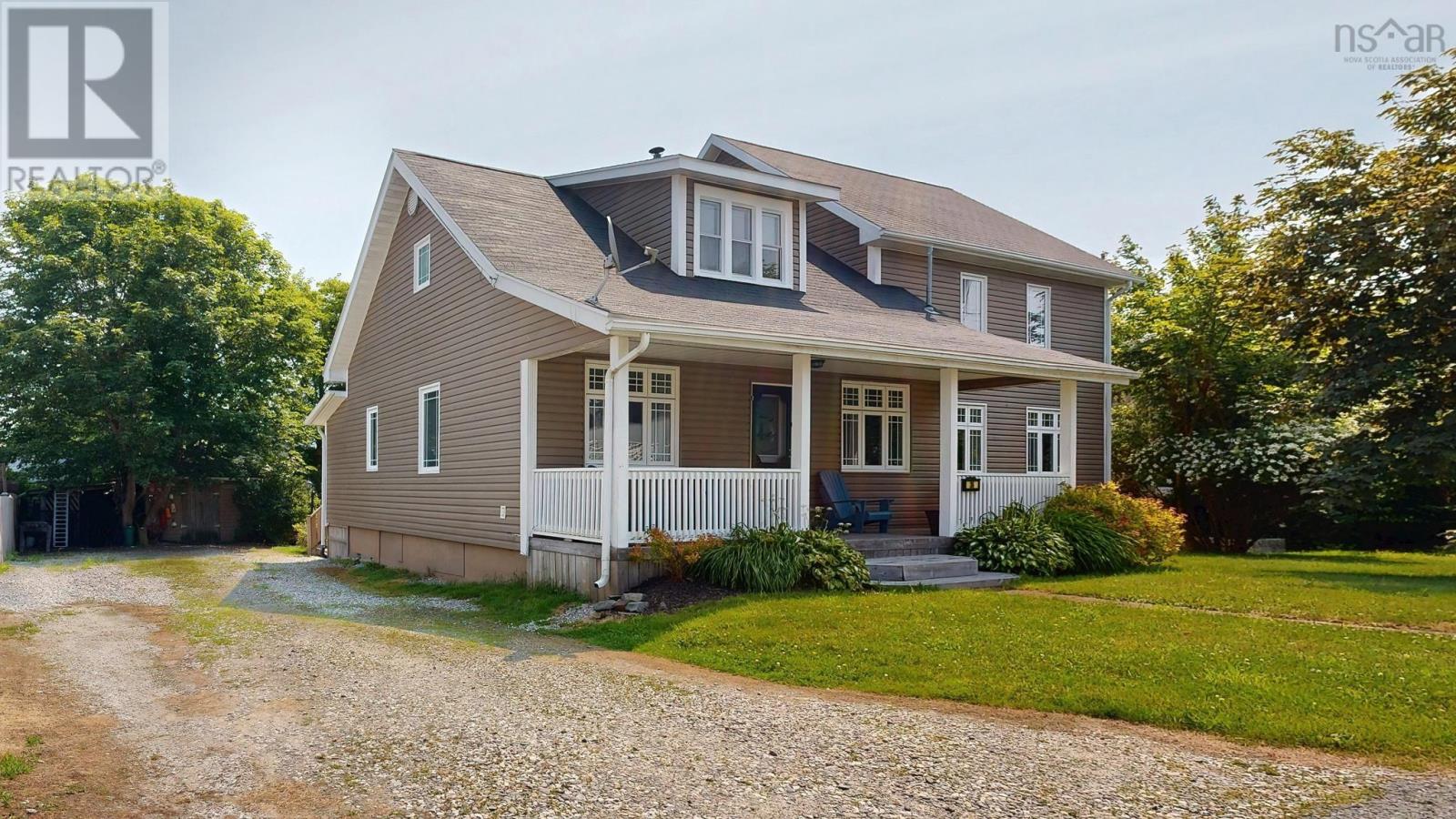 36 North St, Lockeport, NS B0T 1L0