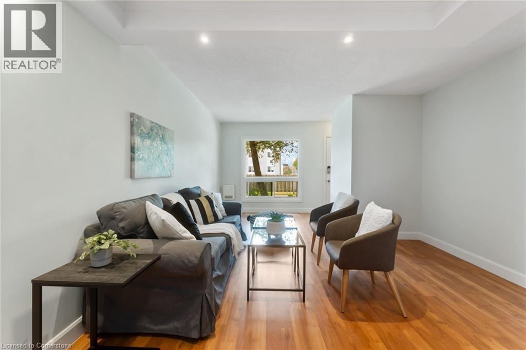 8646 Willoughby Drive Unit 10, Niagara Falls, ON L2G 6X7