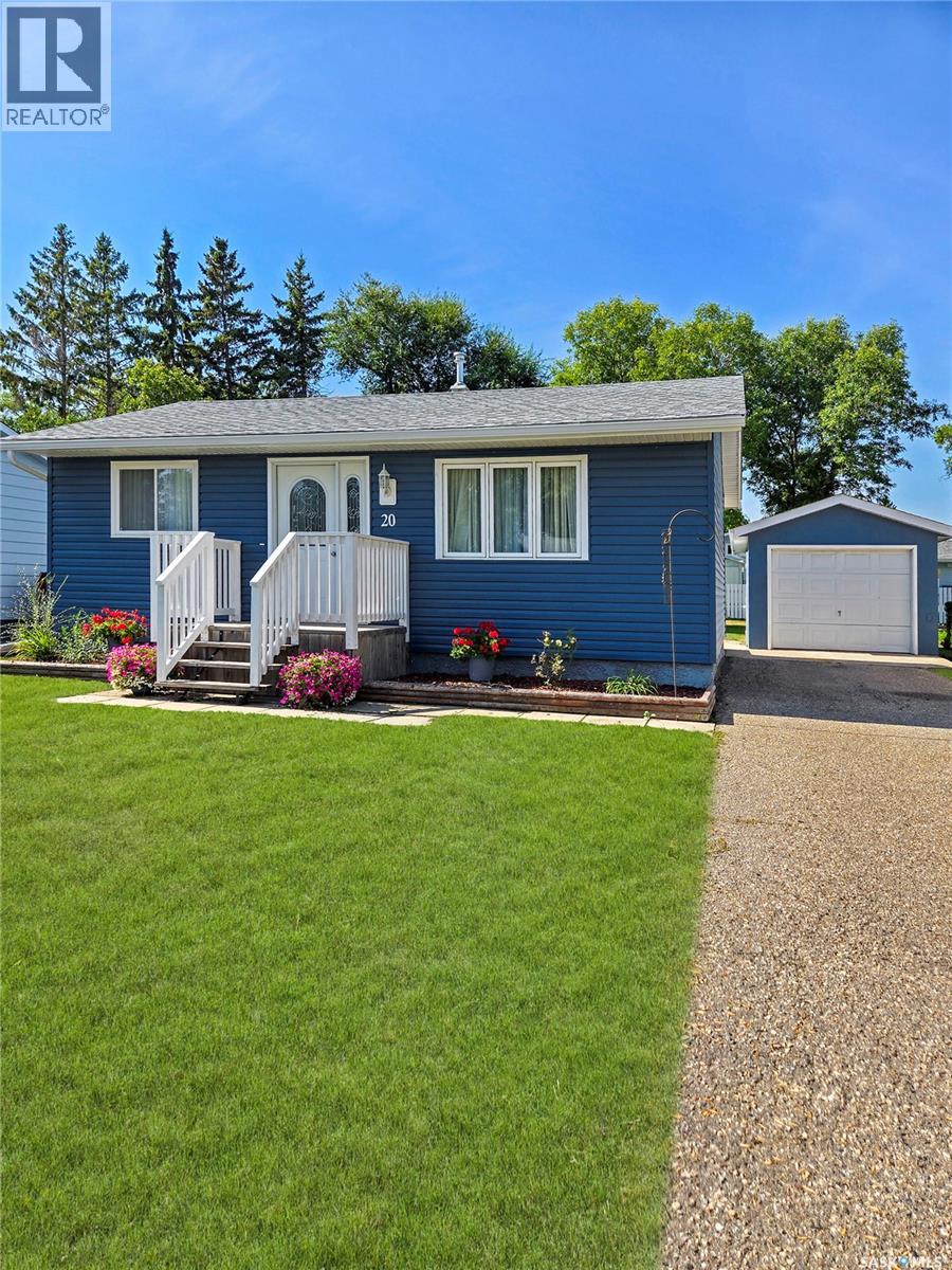 20 Redwood Dr, Yorkton, SK S3N 2X7