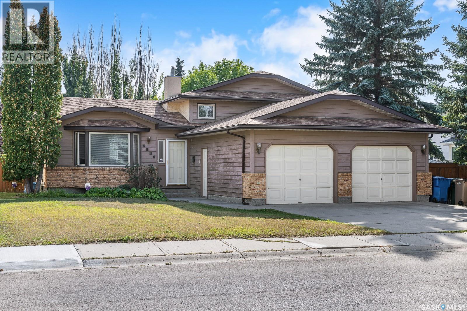 3506 Edinburgh Dr, Regina, SK S4V 2H6