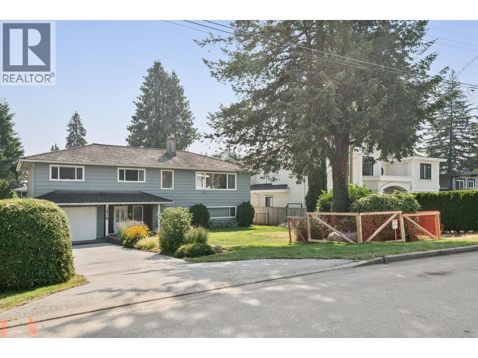 1610 Smith Ave, Coquitlam, BC V3J 2Y3