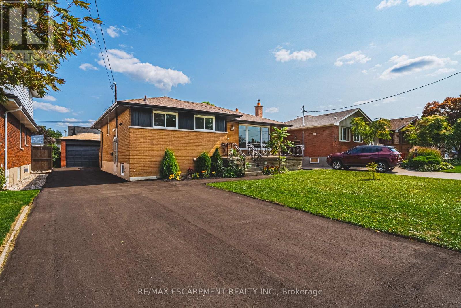 131 Welbourn Dr, Hamilton, ON L9A 3N5
