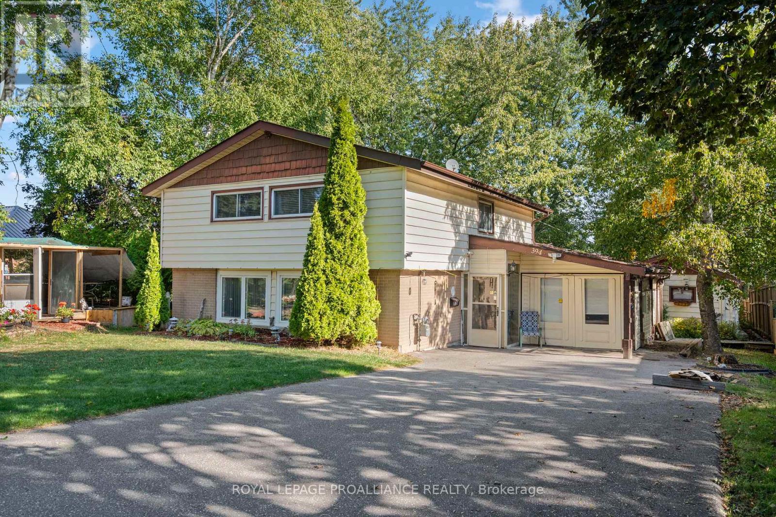 394 Sunset Blvd, Clarington, ON L1B 1C8
