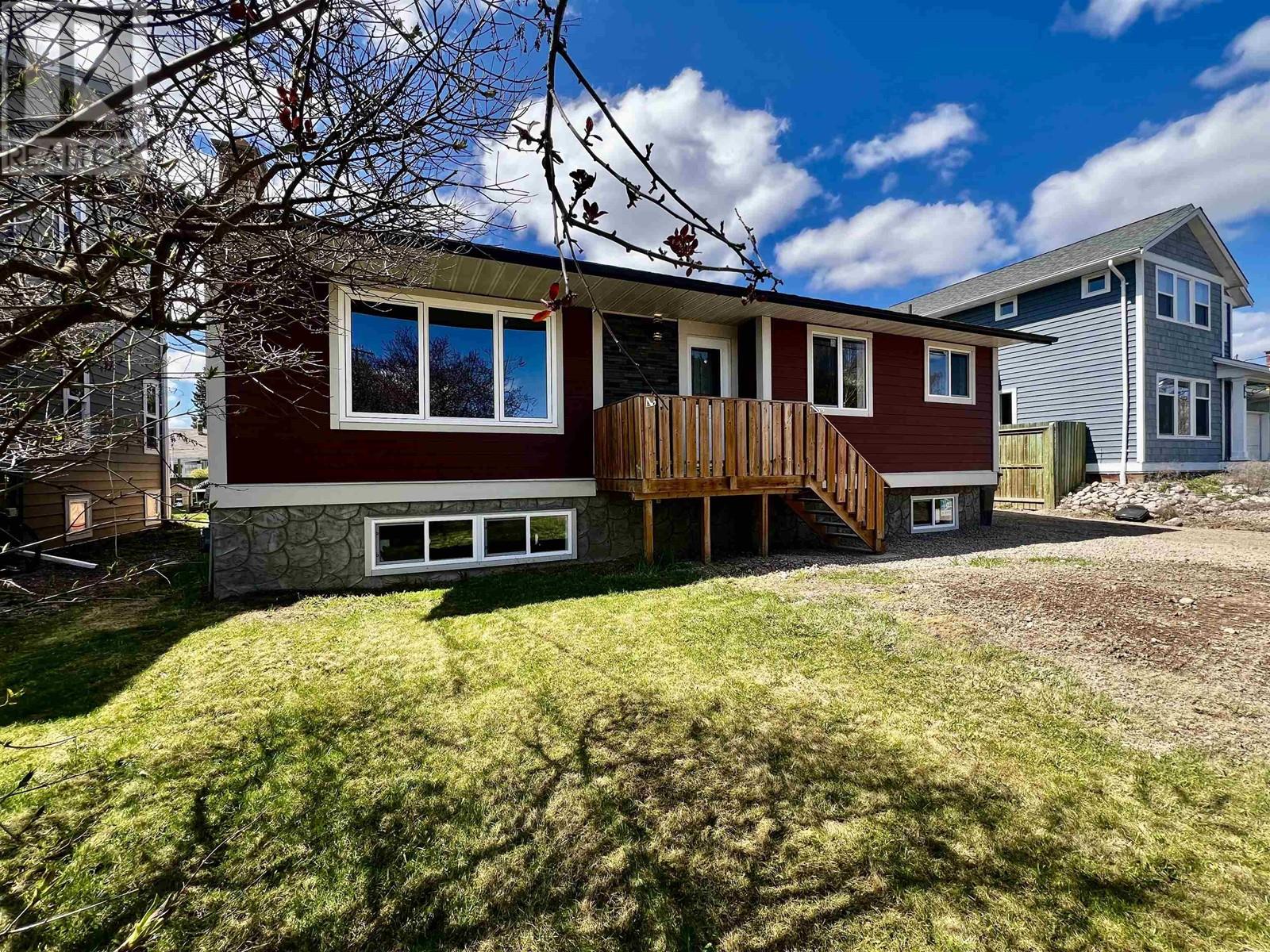 150 Murray St, Fraser Lake, BC V0J 1S0
