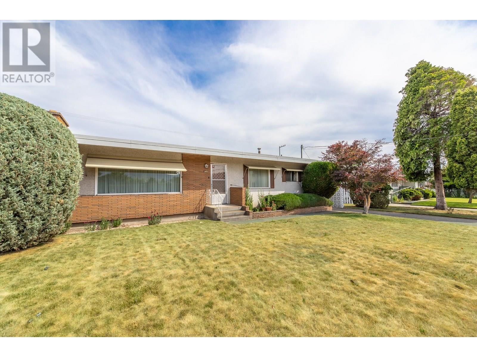 2450 Mckenzie St, Penticton, BC V2A 6H7