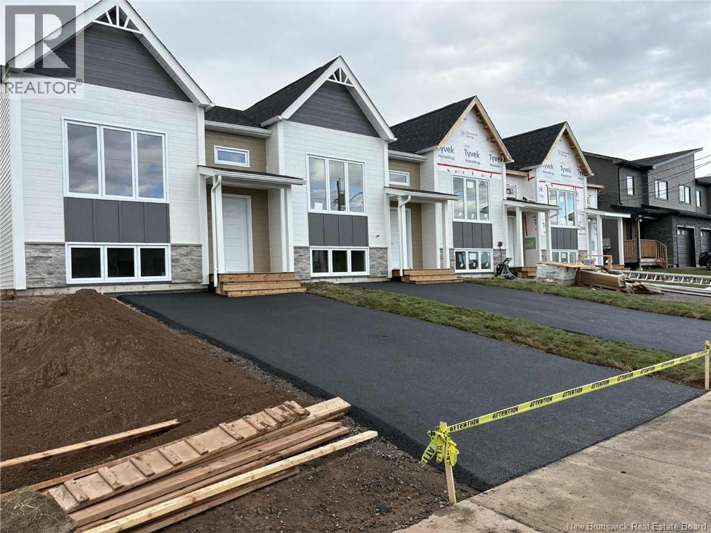 76 Warner St, Moncton, NB E1A 9X1
