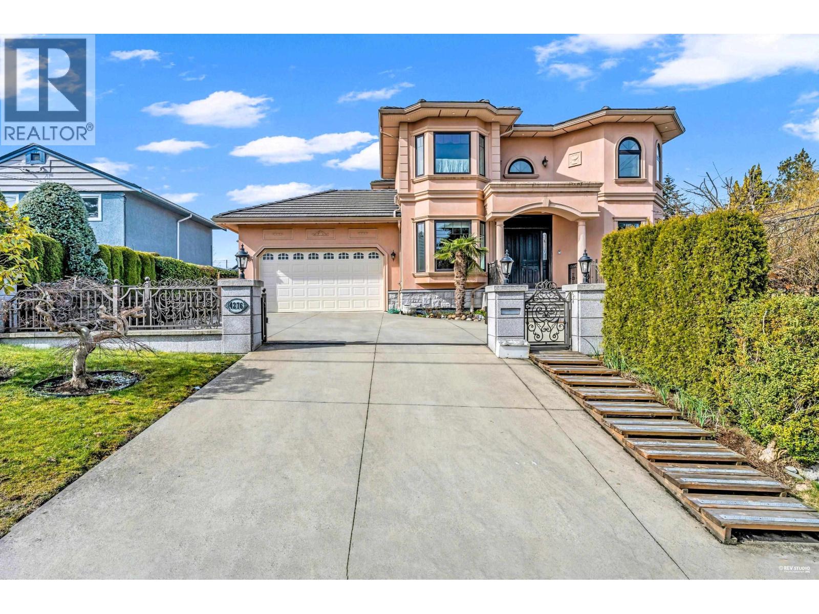 4276 Burke St, Burnaby, BC V5H 1B4