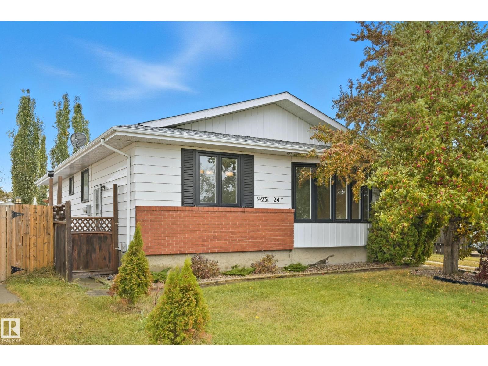 24 St Nw Unit 14231, Edmonton, AB T5Y 1G2