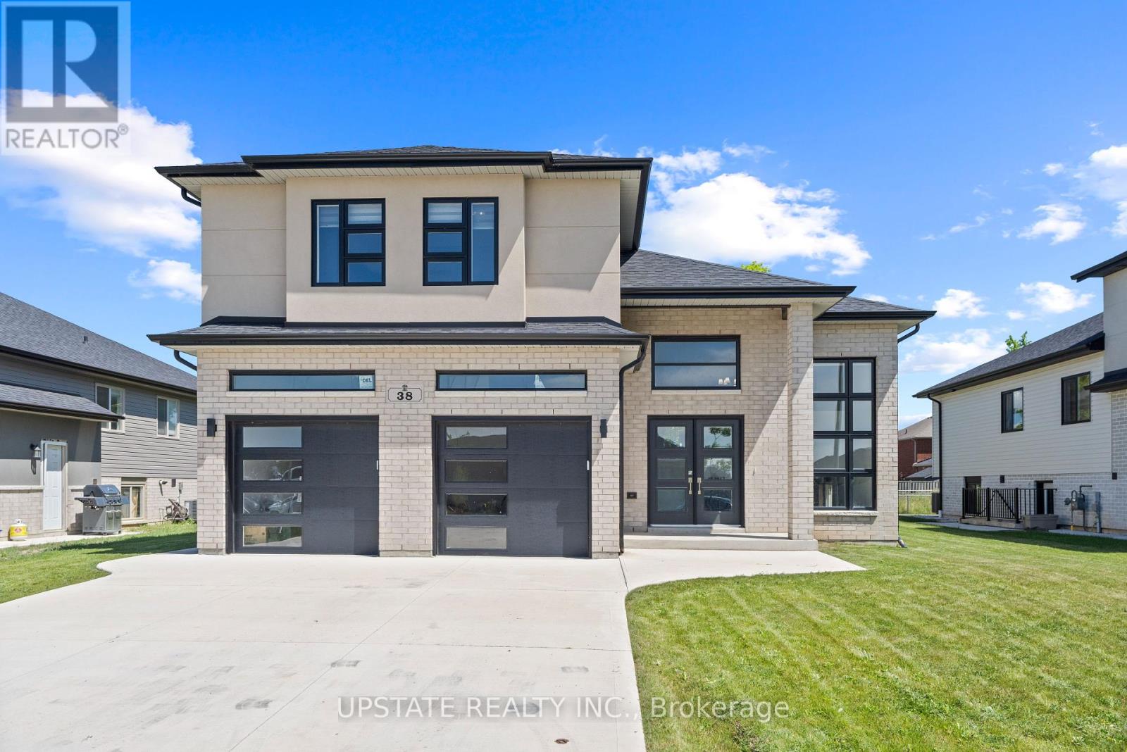 38 Noble Ct, Amherstburg, ON N9V 4B6