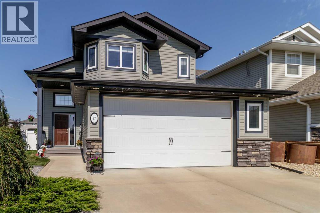 37 Churchill, Blackfalds, AB T4M 0B6
