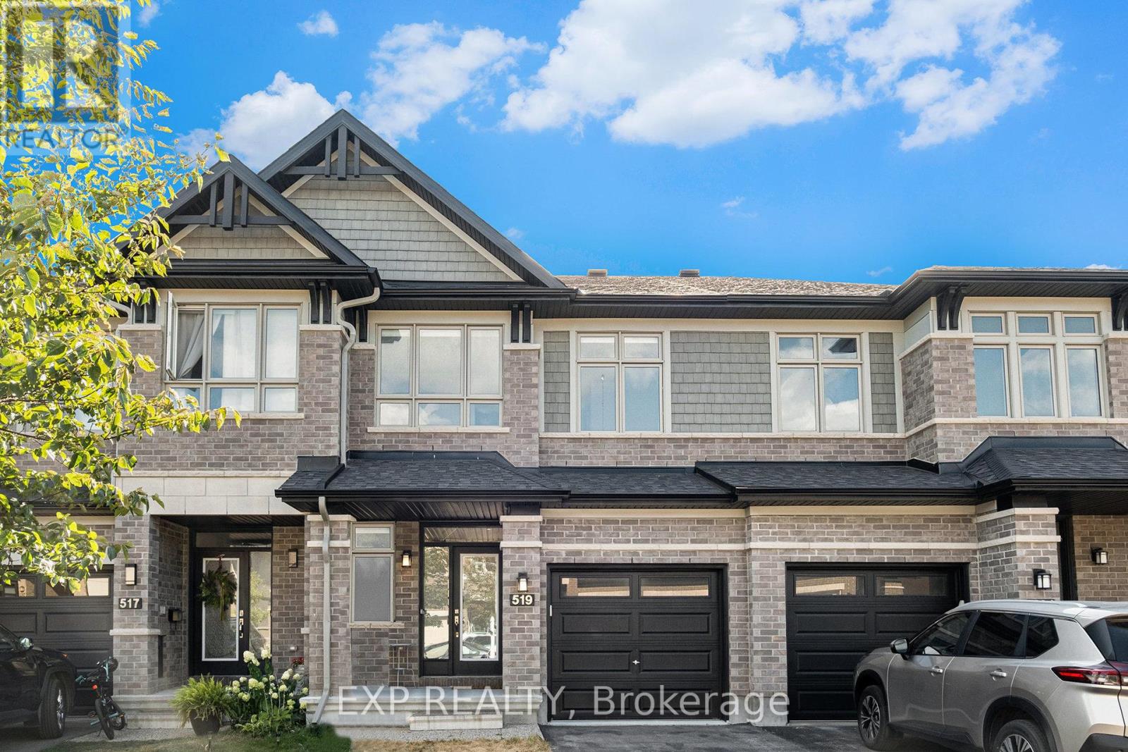 519 Triangle St, Ottawa, ON K2V 0M7