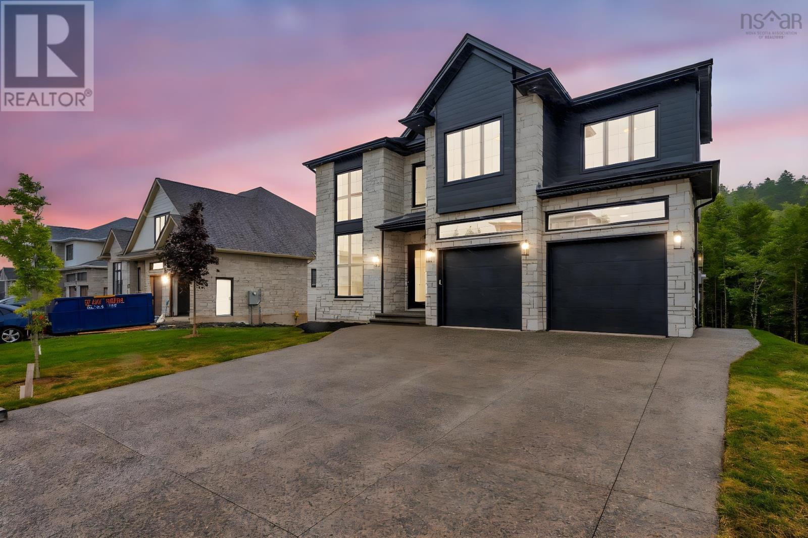 48 Element Ct, Bedford, NS B4B 2K4