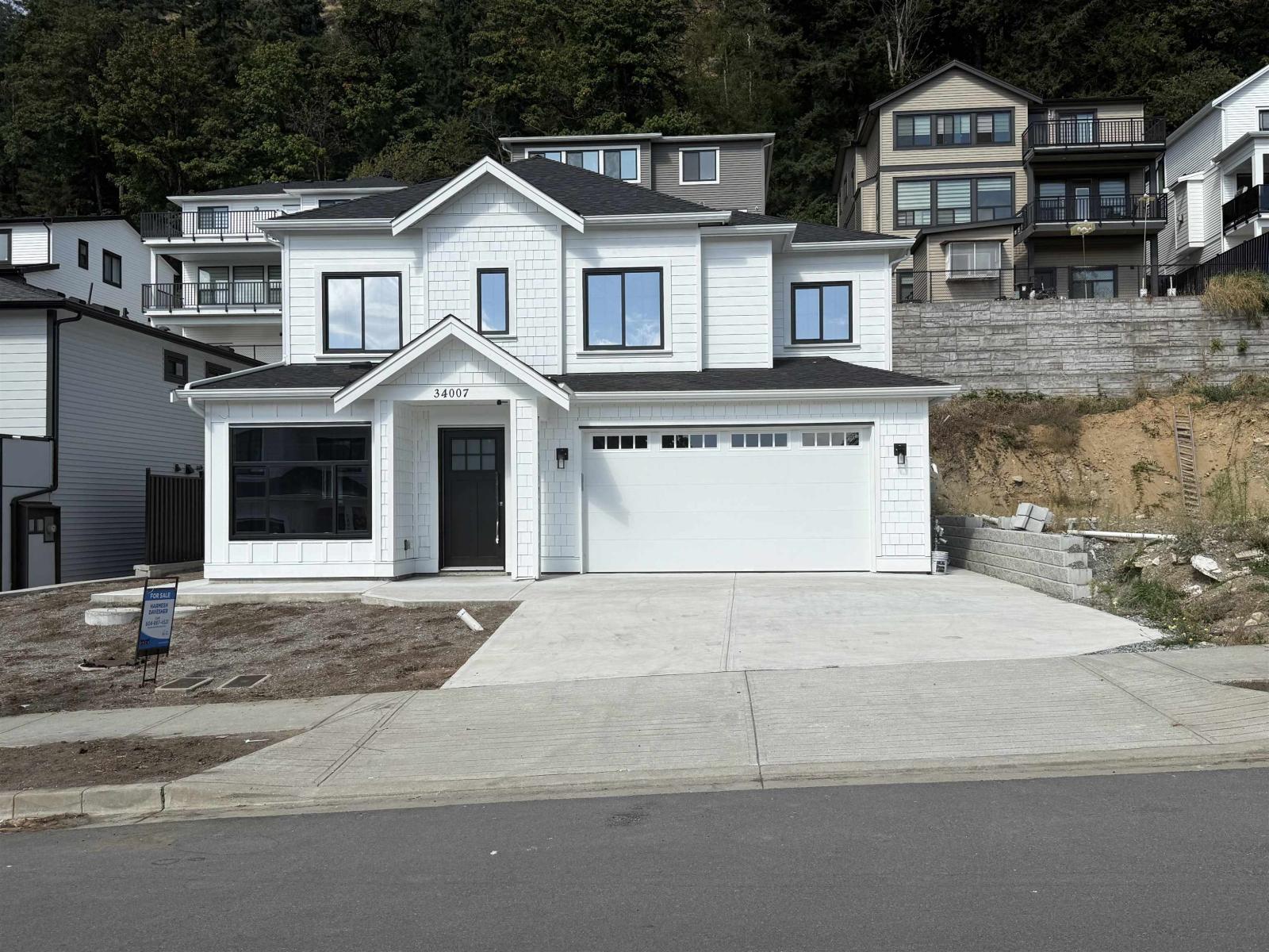 34007 Barker Ct, Mission, BC V2V 6B2