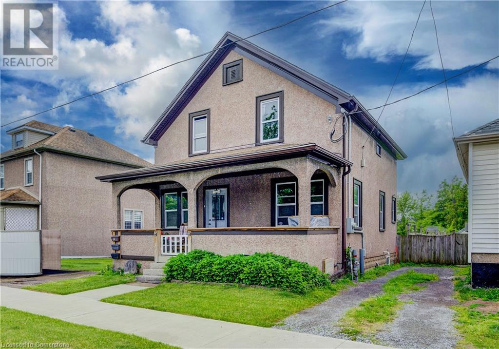 141 Garner Ave, Welland, ON L3B 2Y1