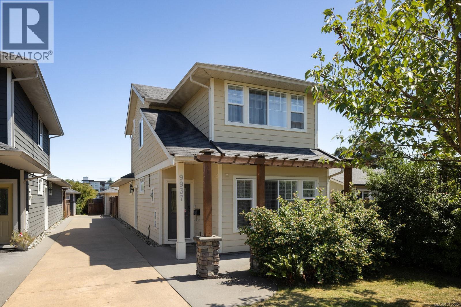 9937 Swiftsure Pl, Sidney, BC V8L 4E3