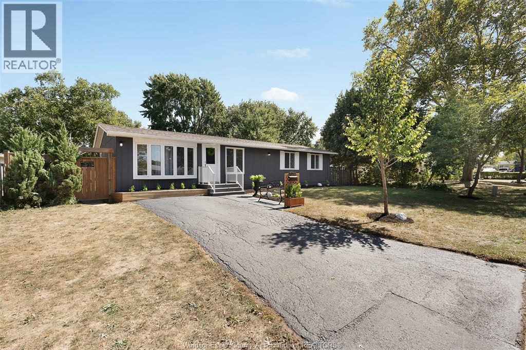 10135 Caledon Ct, Windsor, ON N8R 1C7