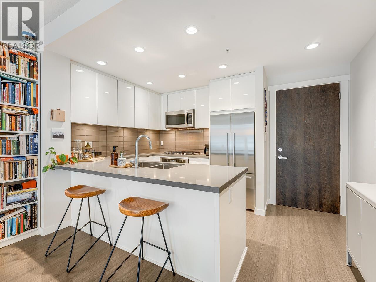 255 W 1st Street Unit 412, North Vancouver, BC V7M 3G8