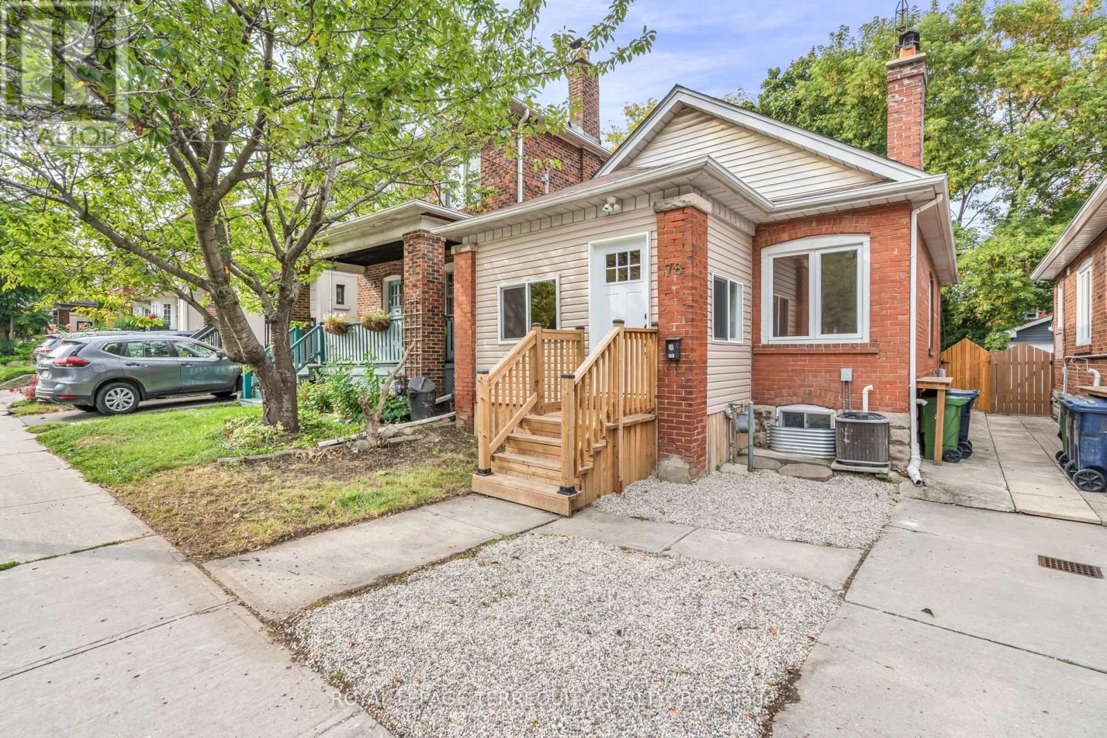 78 Lawrence Ave W, Toronto, ON M5M 1A6