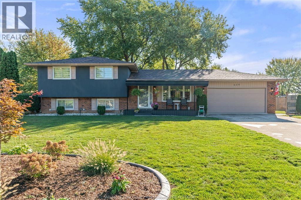 649 Estate Park, Tecumseh, ON N8N 3C7