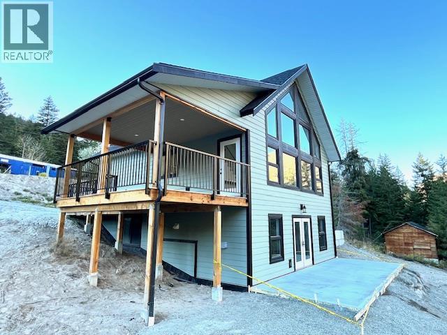 645 Grand Oro Rd, Kaleden, BC V0H 1K0
