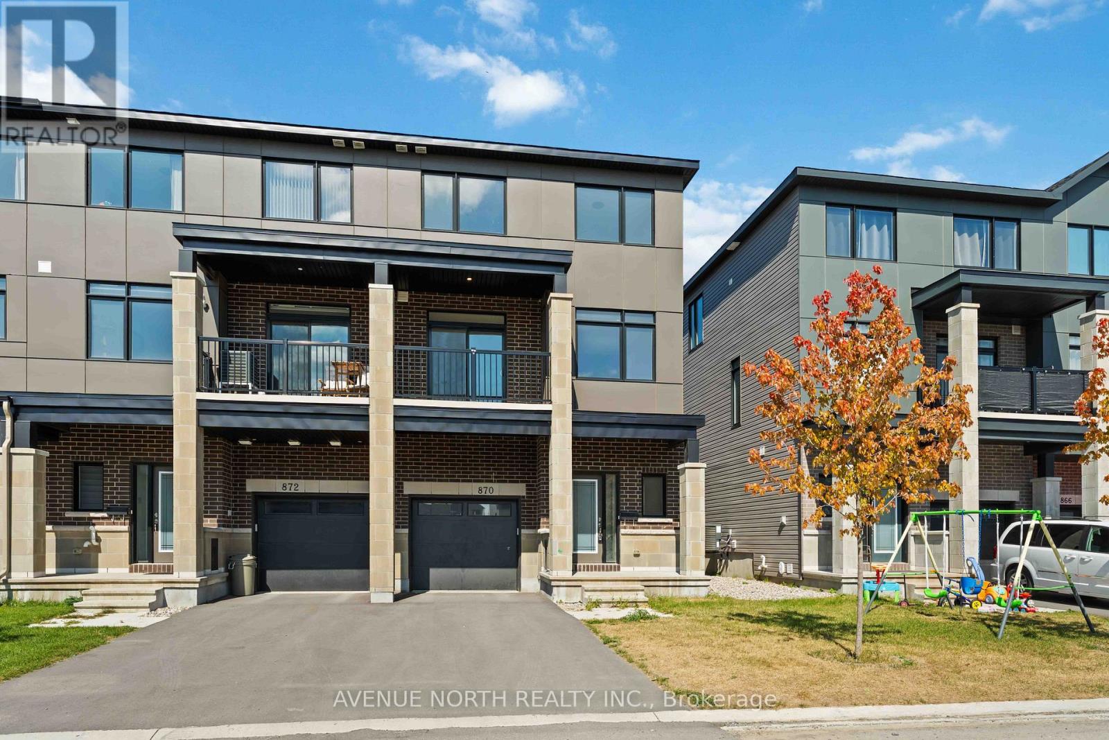 870 Anciano Cres, Ottawa, ON K2S 2R8