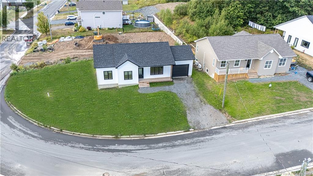 201 Gilridge Dr, Fredericton, NB E3G 9W7