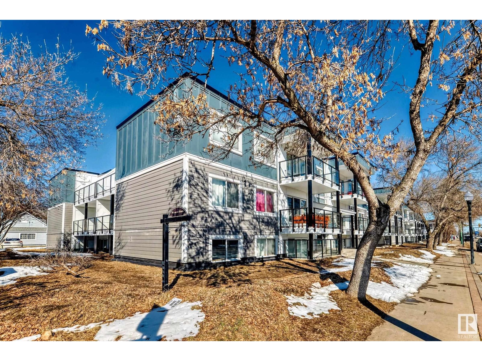 11008 124 Street #25, Edmonton, AB T5M 0J4