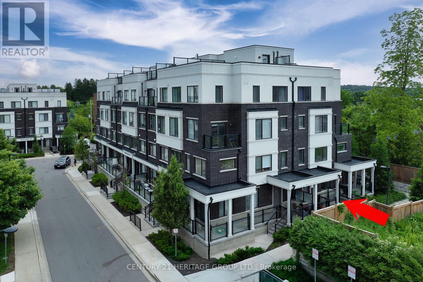 27 200 Alex Gardner Cir, Aurora, ON L4G 3G5