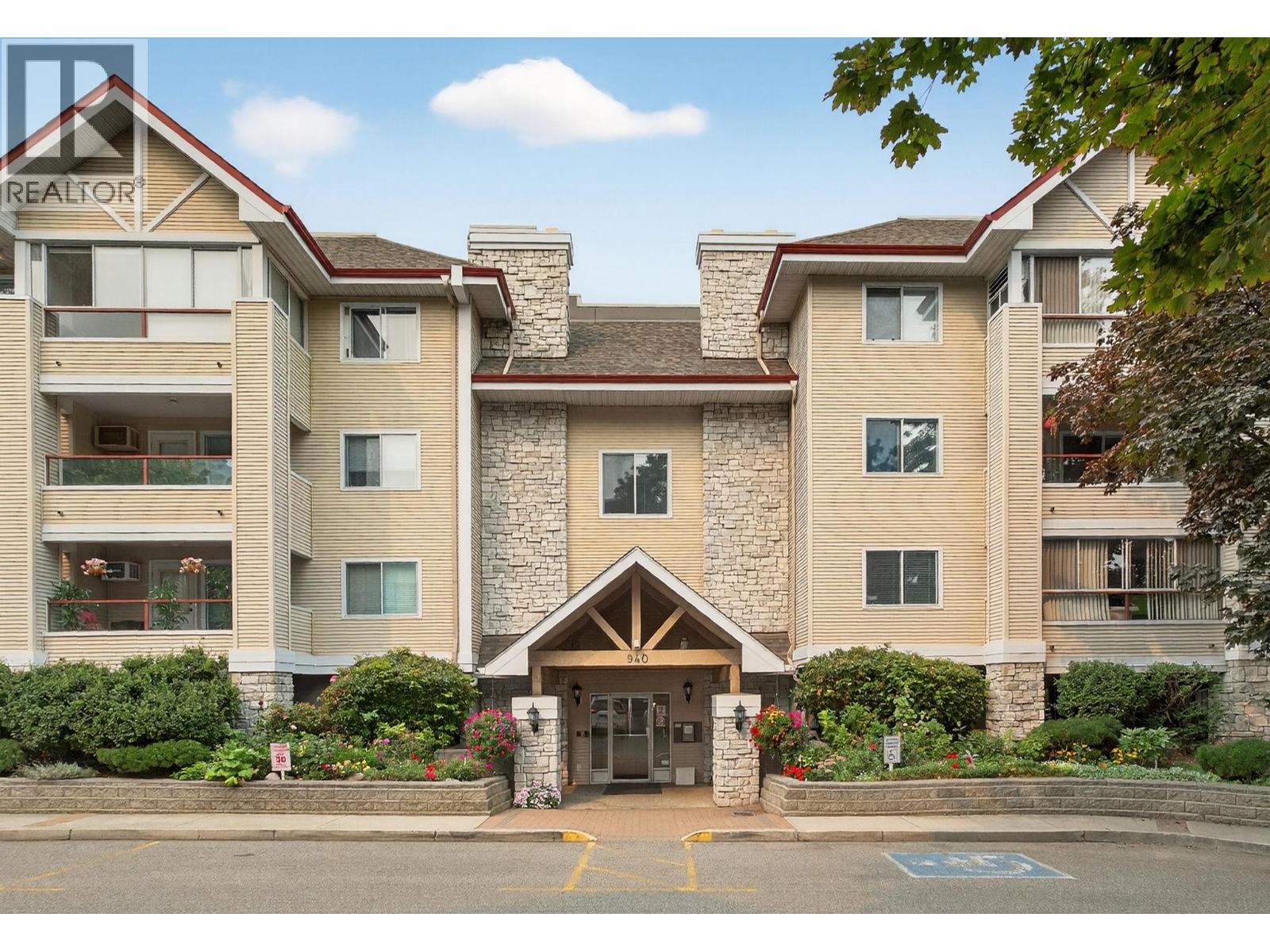 940 Glenwood Avenue Unit 110, Kelowna, BC V1Y 9P2