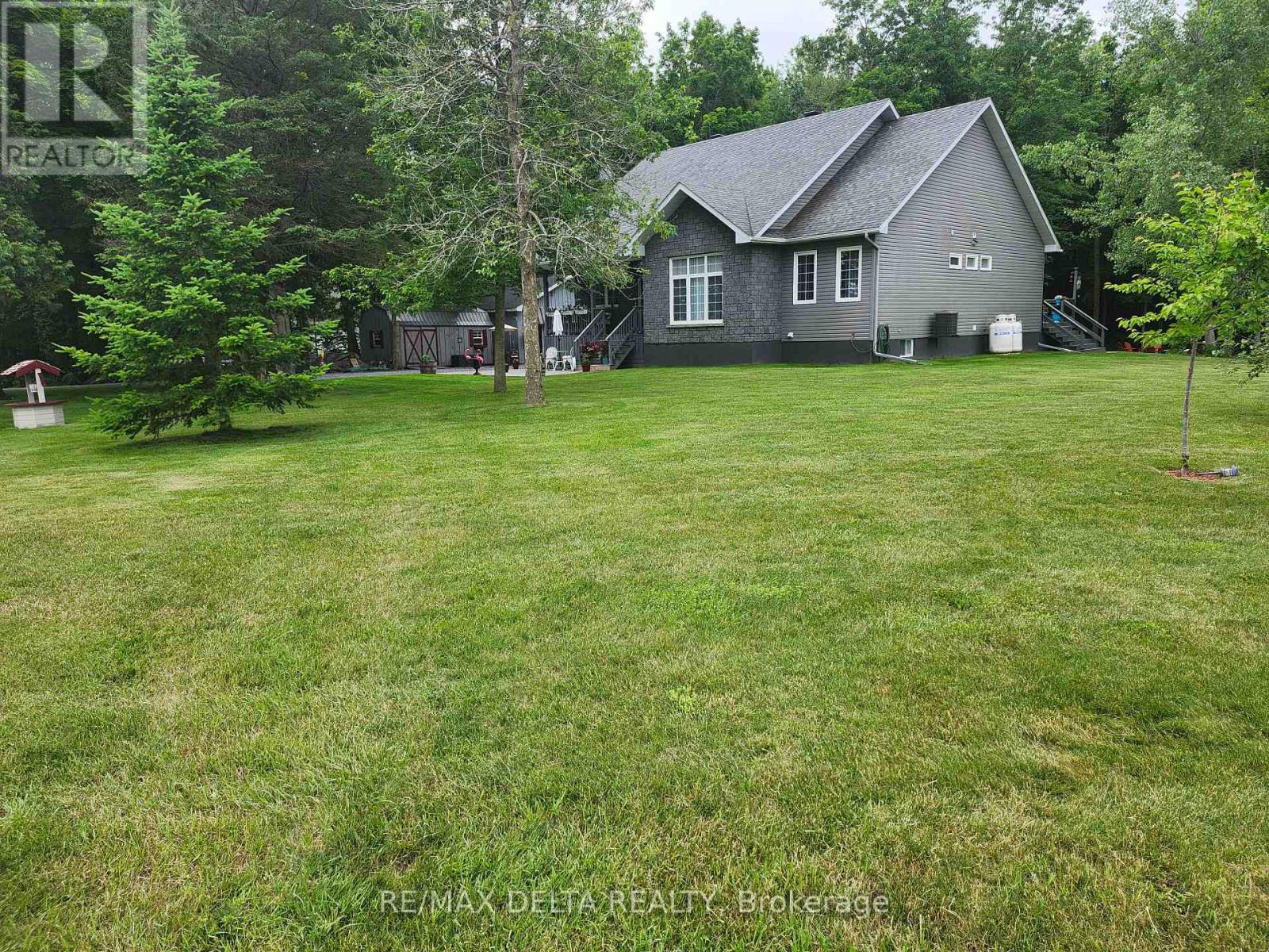 4688 Avonmore Rd, South Stormont, ON K0C 1P0