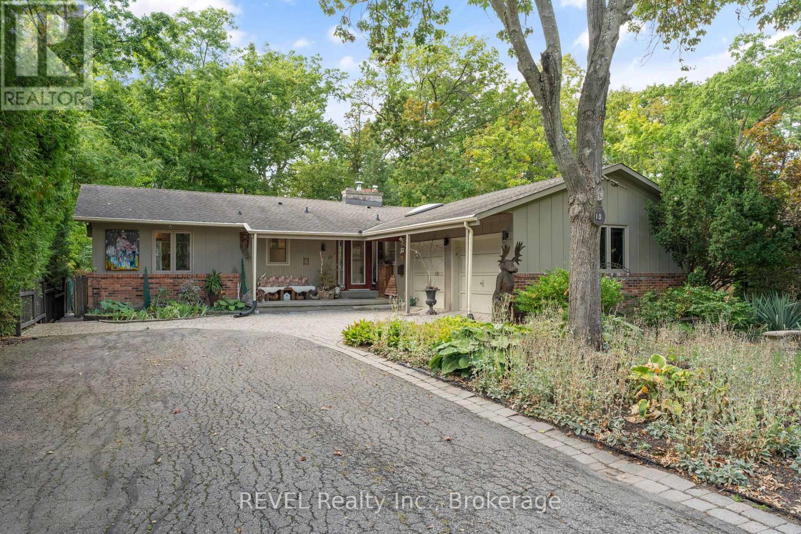 10 Woodington Cres, St. Catharines Glendaleglenridge, ON L2T 3T7