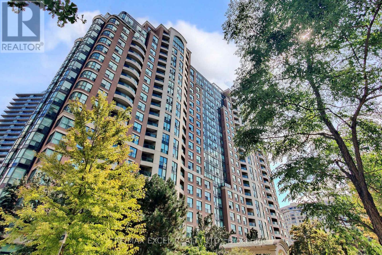 906 23 Lorraine Dr, Toronto, ON M2N 6Z6