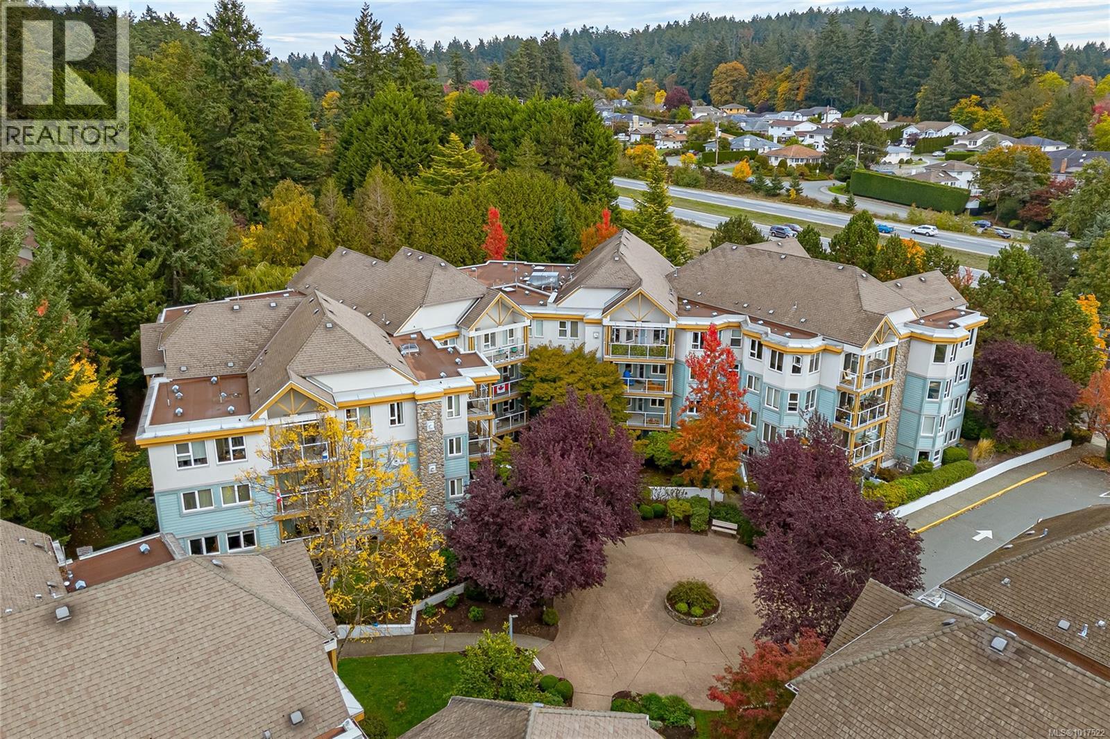 490 Marsett Pl Unit 211 Pl, Saanich, BC V8Z 7J1