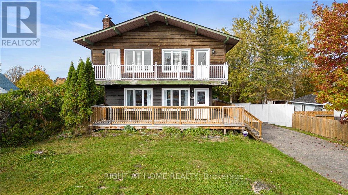 424 Laurier St, Clarence-Rockland, ON K4K 1E7