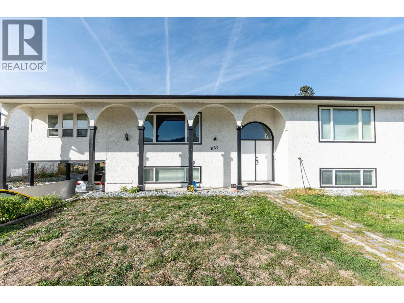 680 Tartan Rd, Kelowna, BC V1X 3L3