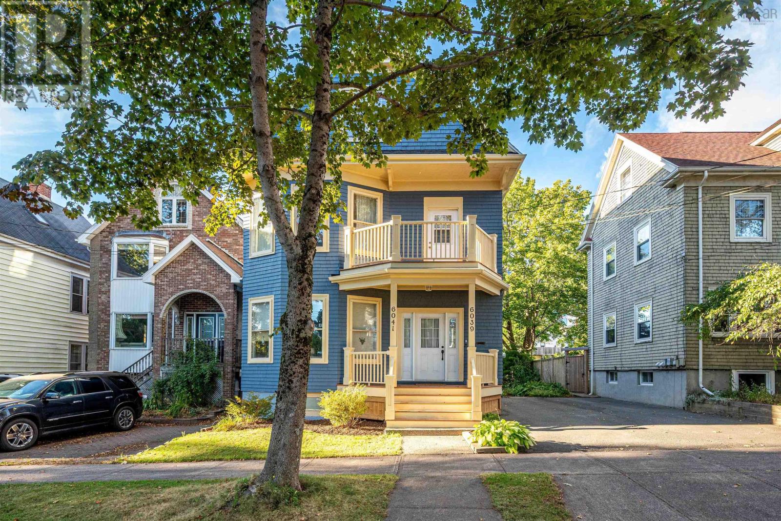 6041 Cherry St, Halifax, NS B3H 2K4