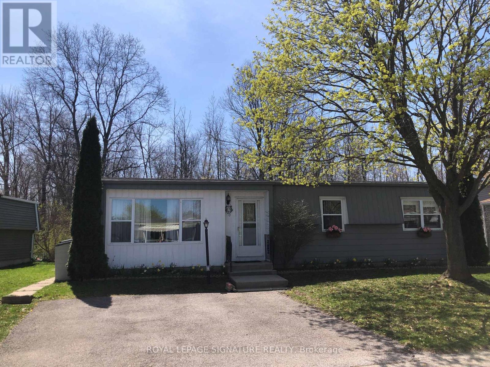 330 Wyldwood Ln, South Huron, ON N0M 1T0