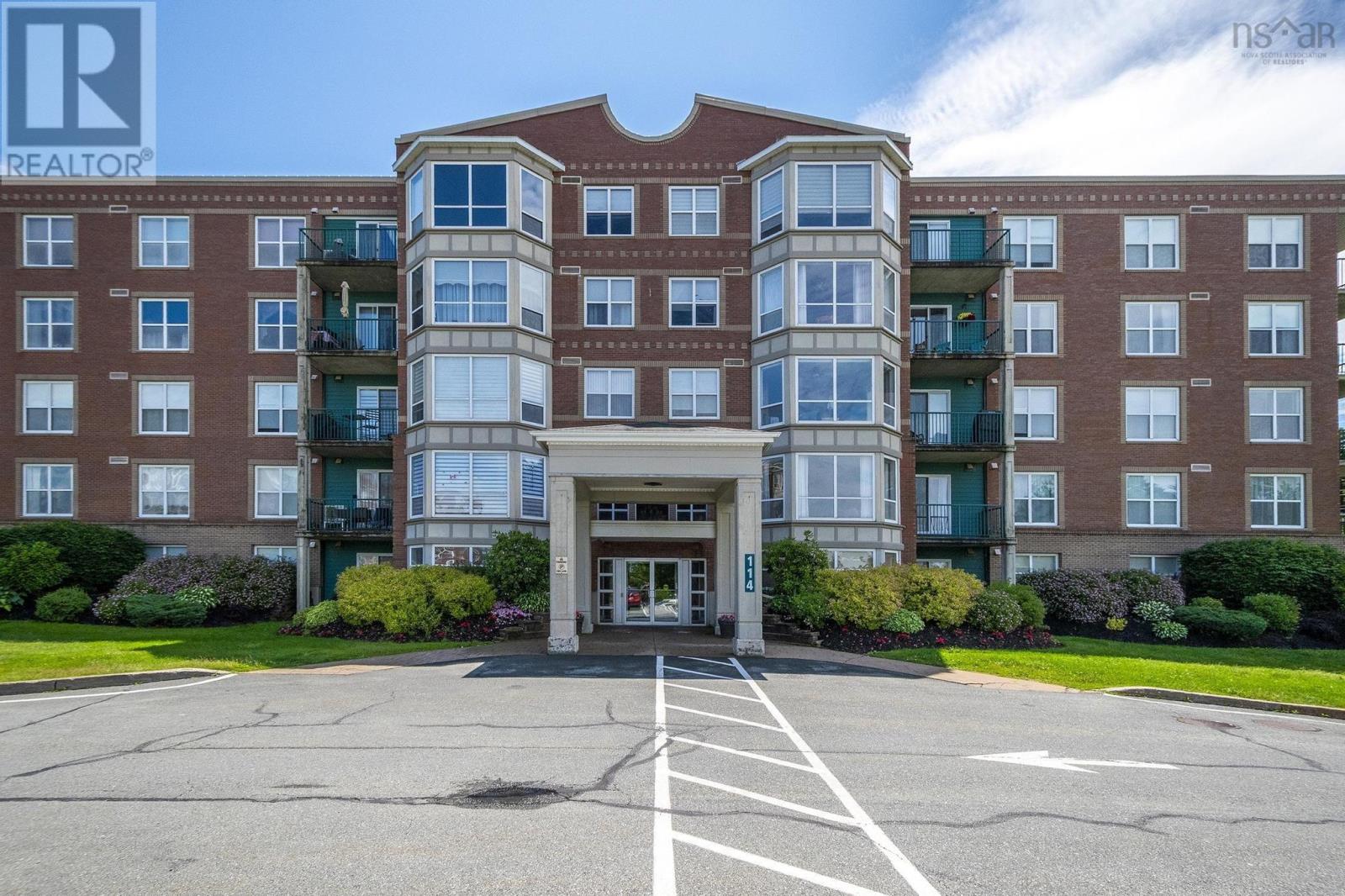 114 Regency Park Drive Unit 201, Halifax, NS B3S 1R9