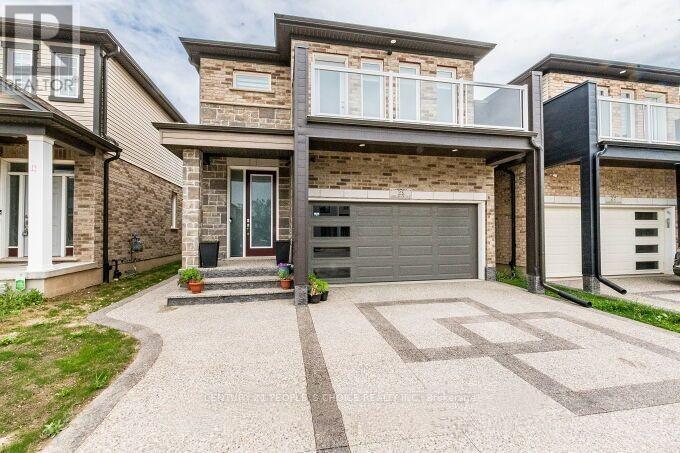 23 Saddlebrook Ct, Kitchener, ON N2R 0P6