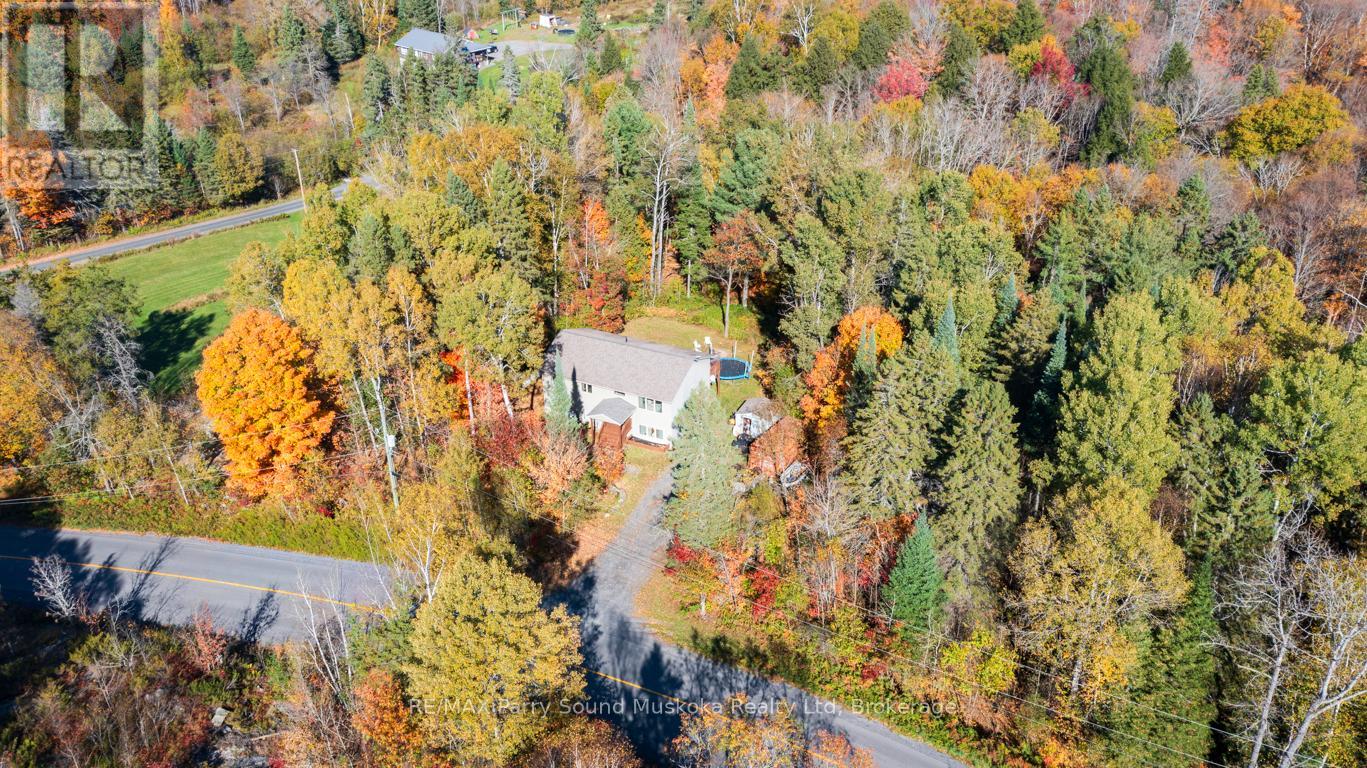 312 Centre Rd, McKellar, ON P2A 2W7