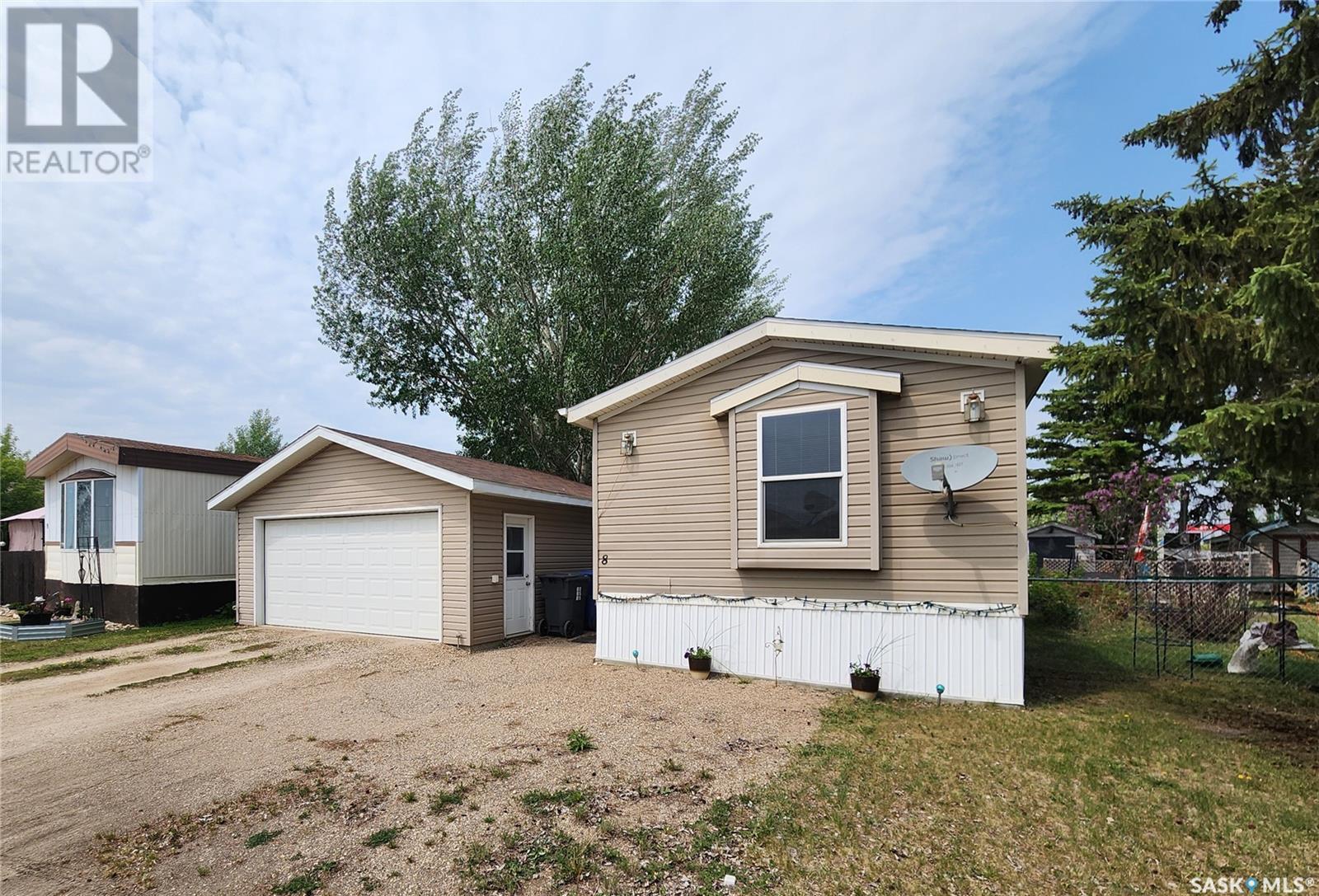 555 Dielschneider Road Unit 8, Melville, SK S0A 2P0